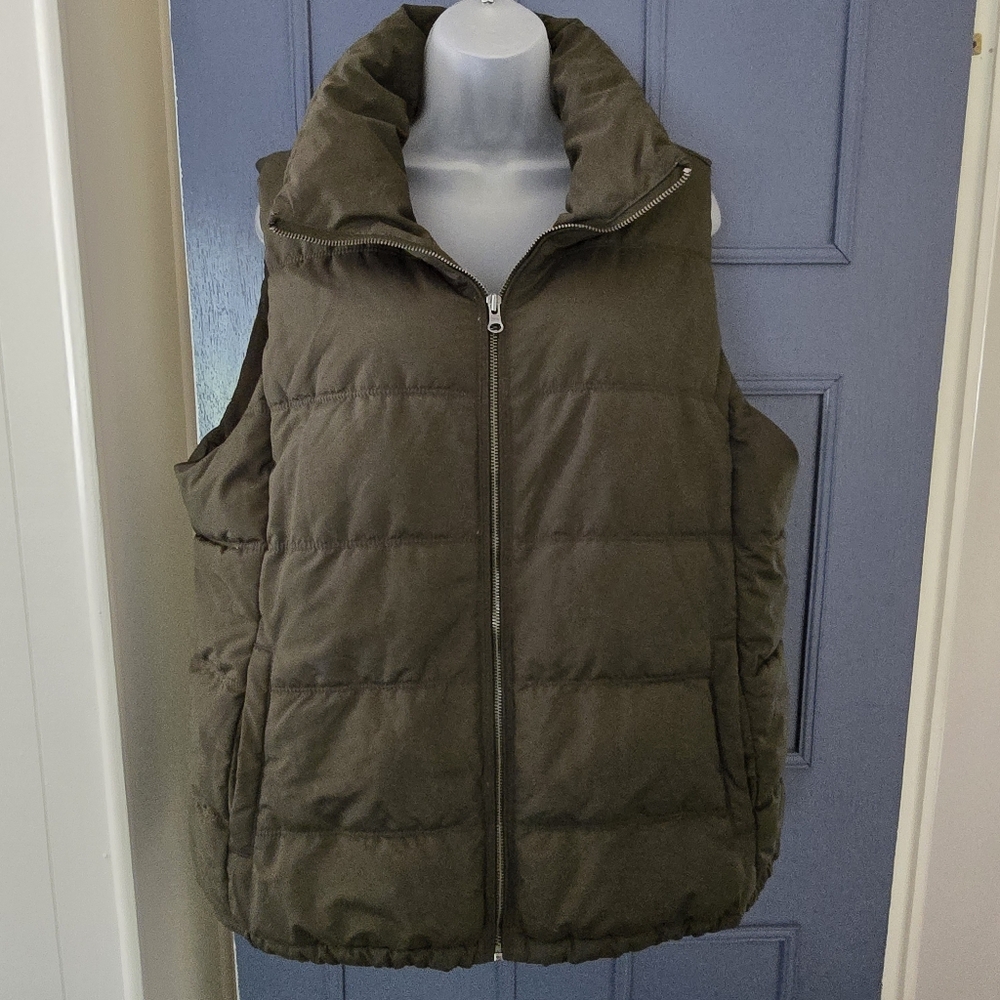 OLD NAVY Fleece Lined Puffer Vest